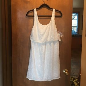 Alice and Olivia white cocktail dress NWT